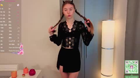 Holly Molly Im Polly online show from October 5, 6:12 am