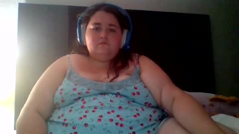annaoftherealms online show from June 16, 3:53 am