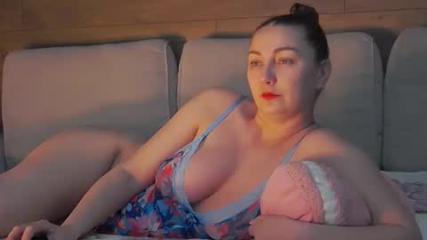 annasplash online show from May 3, 4:29 am