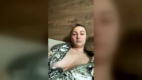 Snapshot of annasplash chatting on June 20, 5:54 am annasplash online show from June 20, 5:54 am