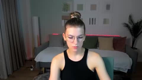 Im Anna online show from July 1, 4:14 am