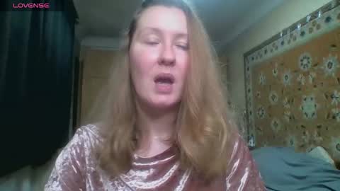 AnnaXLovers online show from December 19, 10:00 am