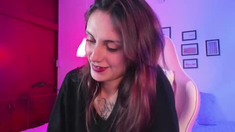 Anne online show from December 15, 9:24 am