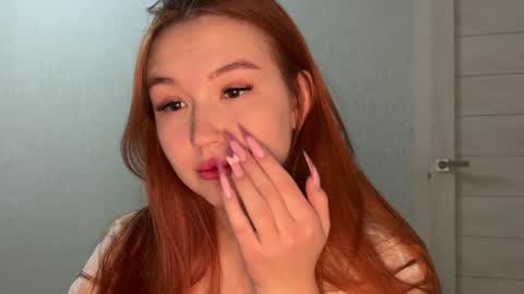 Snapshot of anne_blossomm chatting on January 17, 12:21 pm anne_blossomm online show from January 17, 12:21 pm