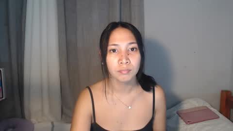 anne_chanelx online show from May 2, 4:28 am