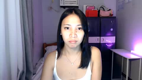 Snapshot of anne_chanelx chatting on May 27, 8:28 pm anne_chanelx online show from May 27, 8:28 pm