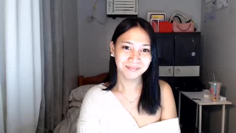 Snapshot of anne_chanelx chatting on May 30, 2:25 pm anne_chanelx online show from May 30, 2:25 pm