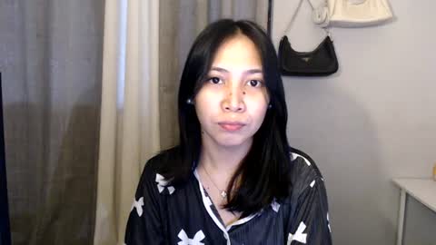 Snapshot of anne_chanelx chatting on June 22, 3:58 am anne_chanelx online show from June 22, 3:58 am