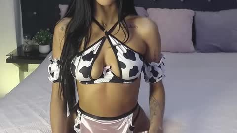 Anne  online show from October 25, 7:27 am