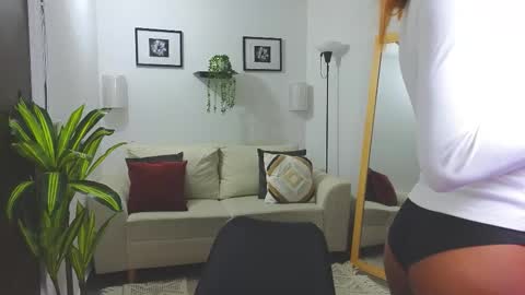 anne_rachel online show from February 10, 5:06 pm