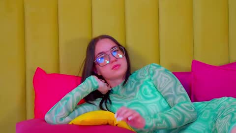 Anne online show from October 22, 6:57 am