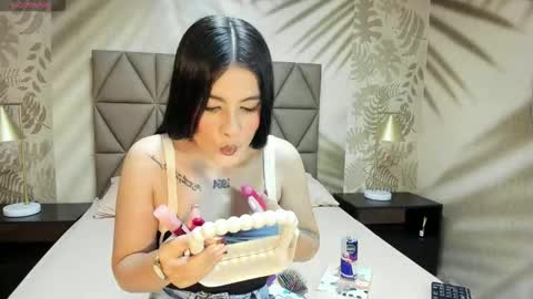 Anne online show from February 13, 3:13 am