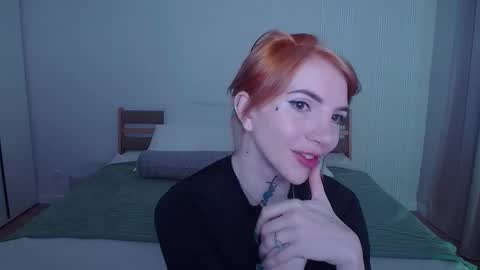 Snapshot of annetenet chatting on April 16, 7:53 am Annet online show from April 16, 7:53 am