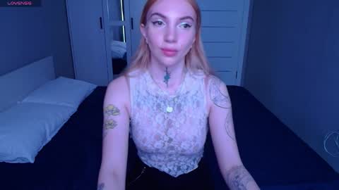 Snapshot of annetenet chatting on May 21, 9:16 am Annet online show from May 21, 9:16 am