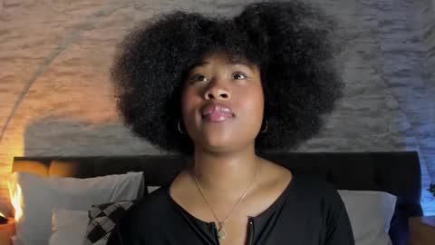 Anneth online show from November 29, 7:39 pm