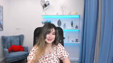 annetli online show from June 19, 4:06 am