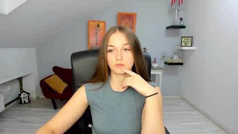 annewilsonn online show from November 24, 12:05 pm