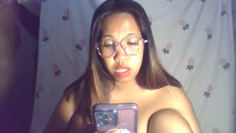 Snapshot of anney_slut chatting on March 14, 10:32 am anney online show from March 14, 10:32 am