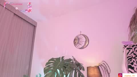 Snapshot of anngel_1 chatting on November 13, 4:17 pm Angel online show from November 13, 4:17 pm