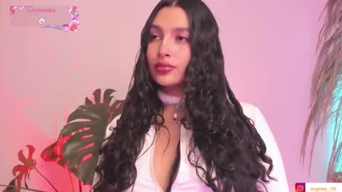 Snapshot of anngel_1 chatting on November 20, 3:45 pm Angel online show from November 20, 3:45 pm