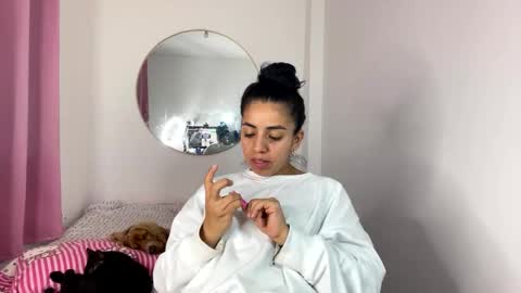 anngela online show from November 5, 5:29 am