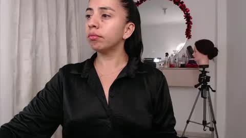 anngela online show from March 12, 4:51 am