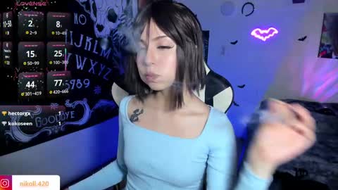 Snapshot of anni_420_ chatting on March 8, 2:23 am Nikoll online show from March 8, 2:23 am