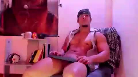 Snapshot of annibal_toro chatting on June 24, 12:59 pm darg online show from June 24, 12:59 pm