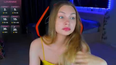 Annie online show from July 15, 10:26 pm