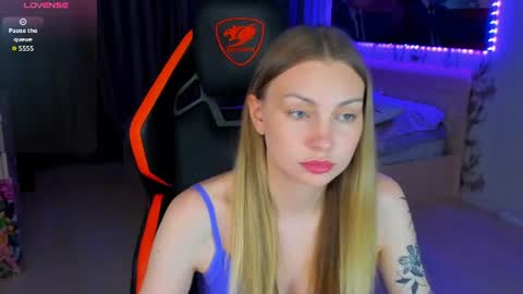 Annie online show from August 2, 9:02 pm