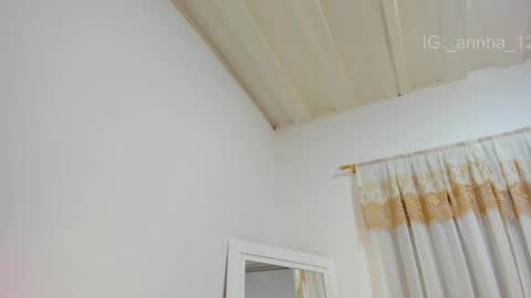 annie_barozzi online show from June 6, 11:59 am