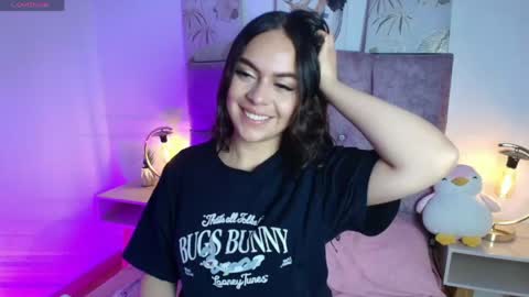 Snapshot of annie_bonnie_ chatting on June 2, 11:34 am Annie Bonnie online show from June 2, 11:34 am
