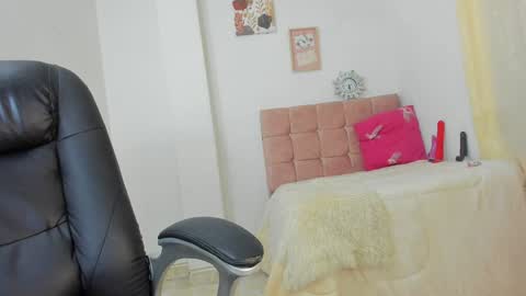 Anna online show from January 17, 11:07 pm