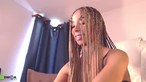 Snapshot of annie_es chatting on March 6, 3:02 pm Annie online show from March 6, 3:02 pm