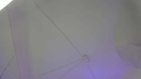 annie  online show from October 15, 7:25 pm