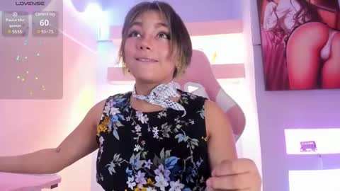 Snapshot of annie_hanss chatting on January 10, 2:13 pm Ann online show from January 10, 2:13 pm