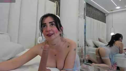 im annie   online show from March 26, 1:38 pm