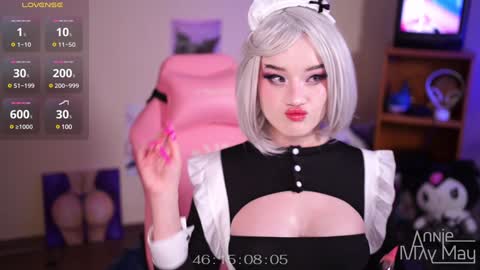 Snapshot of annie_may_may chatting on January 24, 2:51 pm Annie May online show from January 24, 2:51 pm