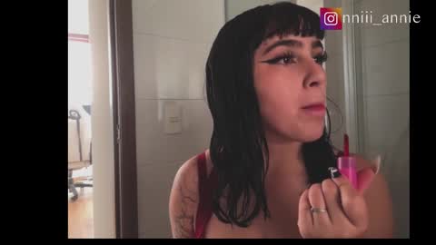 JEANNE no olvides seguirme dont forget follow me  uu online show from October 16, 6:53 pm