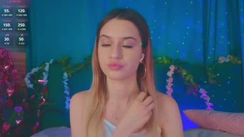 annie online show from March 1, 8:11 pm