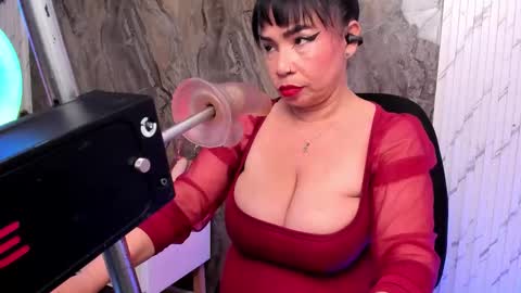 annie_wigg_ online show from February 16, 2:29 am