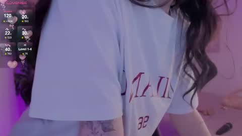 Snapshot of anniebrie chatting on July 23, 6:11 am Cassandra online show from July 23, 6:11 am