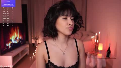 Snapshot of anniehillofficial_ chatting on February 15, 9:48 pm anniehillofficial_ online show from February 15, 9:48 pm