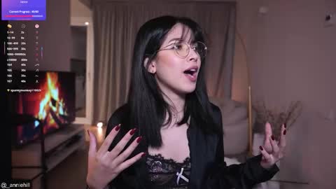 Snapshot of anniehillofficial_ chatting on November 8, 10:08 pm anniehillofficial_ online show from November 8, 10:08 pm