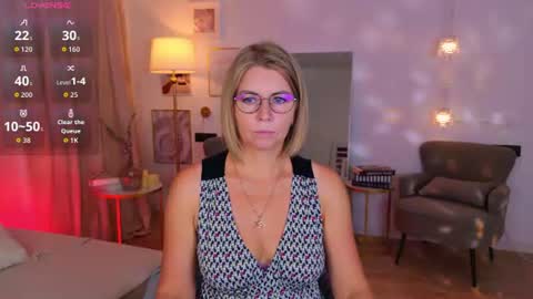 Annie online show from July 27, 6:31 am