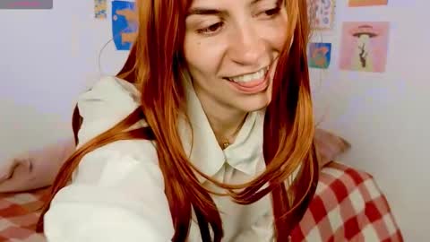 Snapshot of annietinky chatting on October 8, 4:10 am annietinky online show from October 8, 4:10 am