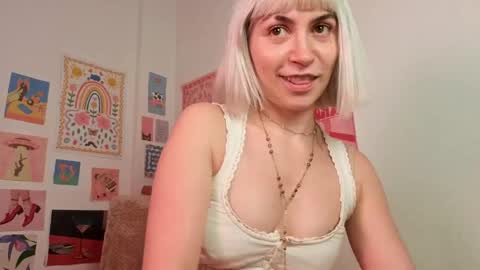 annietinky online show from May 6, 1:25 am