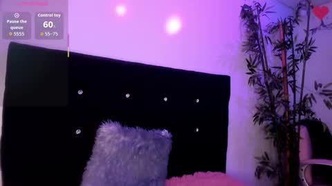 Snapshot of anniie_evans1 chatting on September 13, 1:33 pm Annie Evans online show from September 13, 1:33 pm