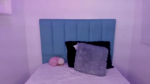 Snapshot of anniie_evans1 chatting on October 1, 3:07 pm Annie Evans online show from October 1, 3:07 pm