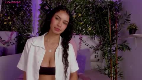 Annie Evans  online show from November 10, 4:06 pm